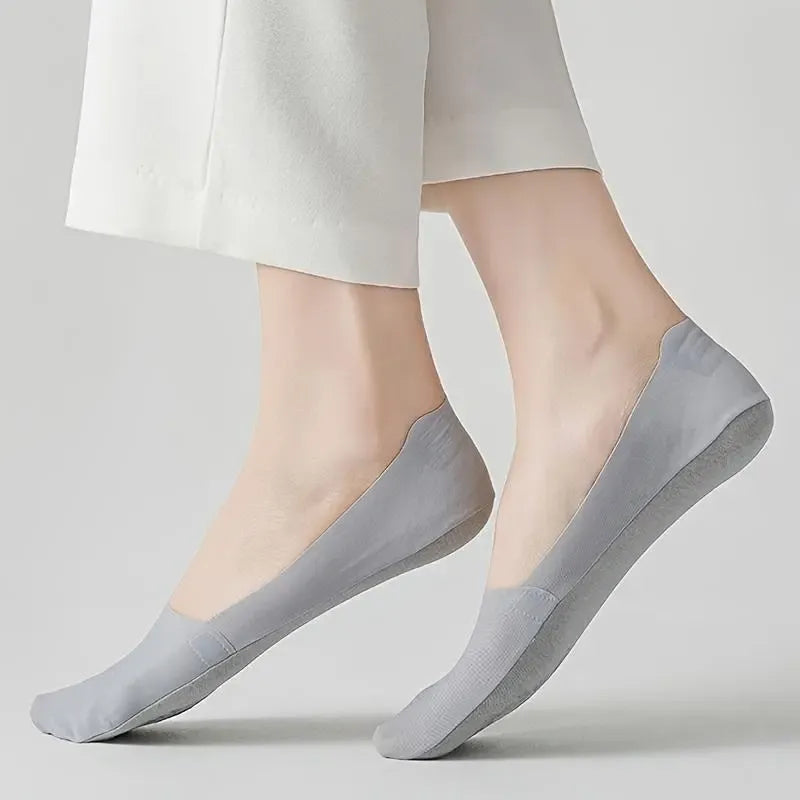 10 Pairs of Women's Invisible Socks - Comfortable, breathable, and sweat-wicking ankle socks with cushioned soles and silicone anti-slip design for enhanced traction and stability. The perfect choice for casual outfits.