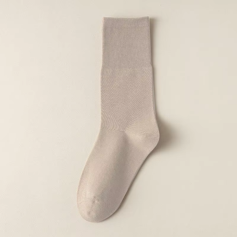 HOT SALE3/6/12 Pairs of Women's Spring or Summer Solid Colors Simple and Comfortable Mid Tube Socks Gradient Color