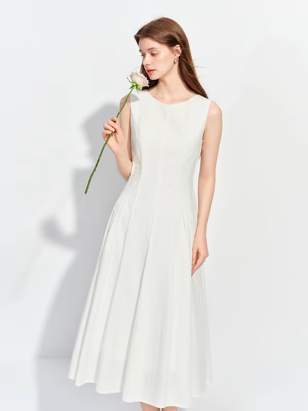 FSLE Women's 2026 Summer New Arrival Sleeveless Tank Dress White Round Neck Slim Fit Pleated A-Line Dating Dress Cotton Contain